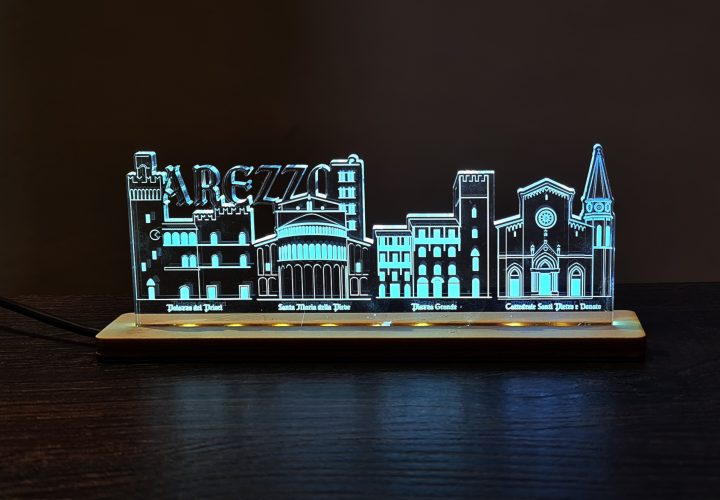 lampada arezzo skyline con base di legno e illuminazione led